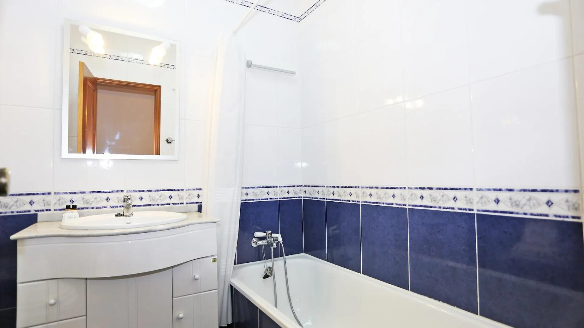 Casas Do Sol Lagos Apartment