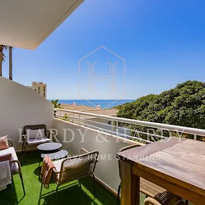 H&h - Rare Modern & Elegant With Wonderful Sea Views, A Few Meters From Porto De Mos Apartment